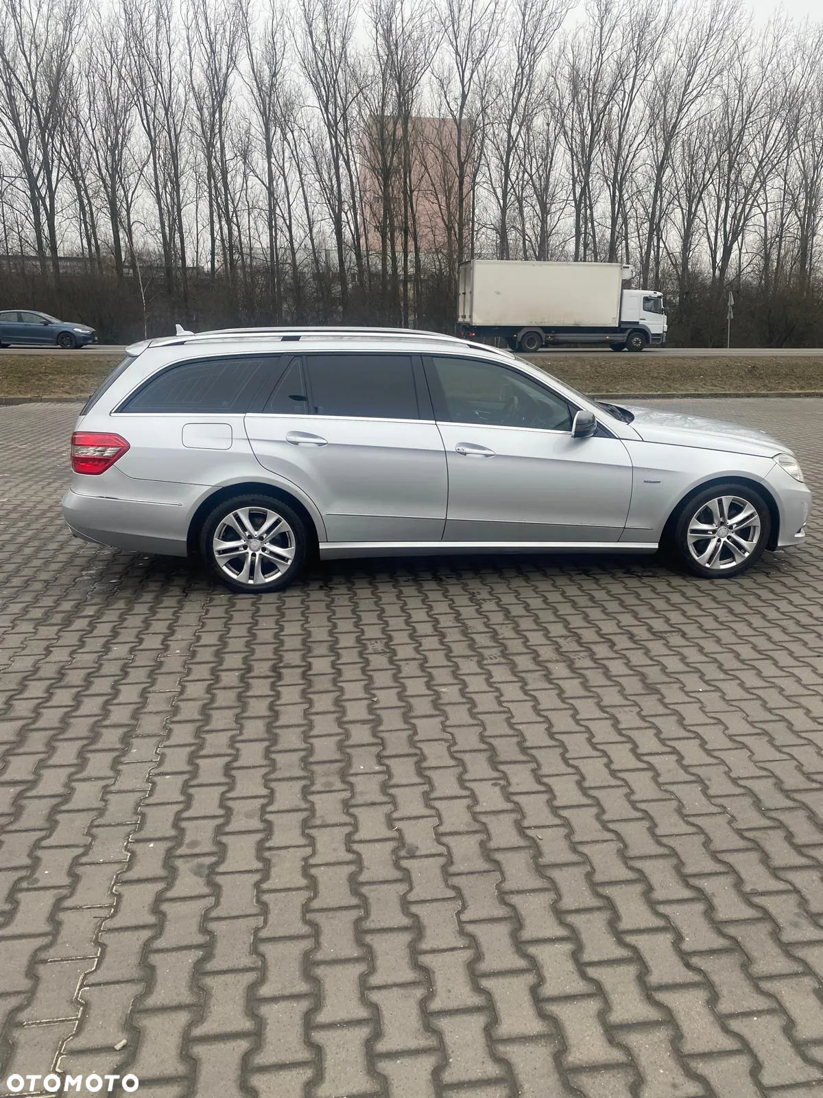 Mercedes-Benz Klasa E 350 CDI 4-Matic BlueEff Avantgarde - 6