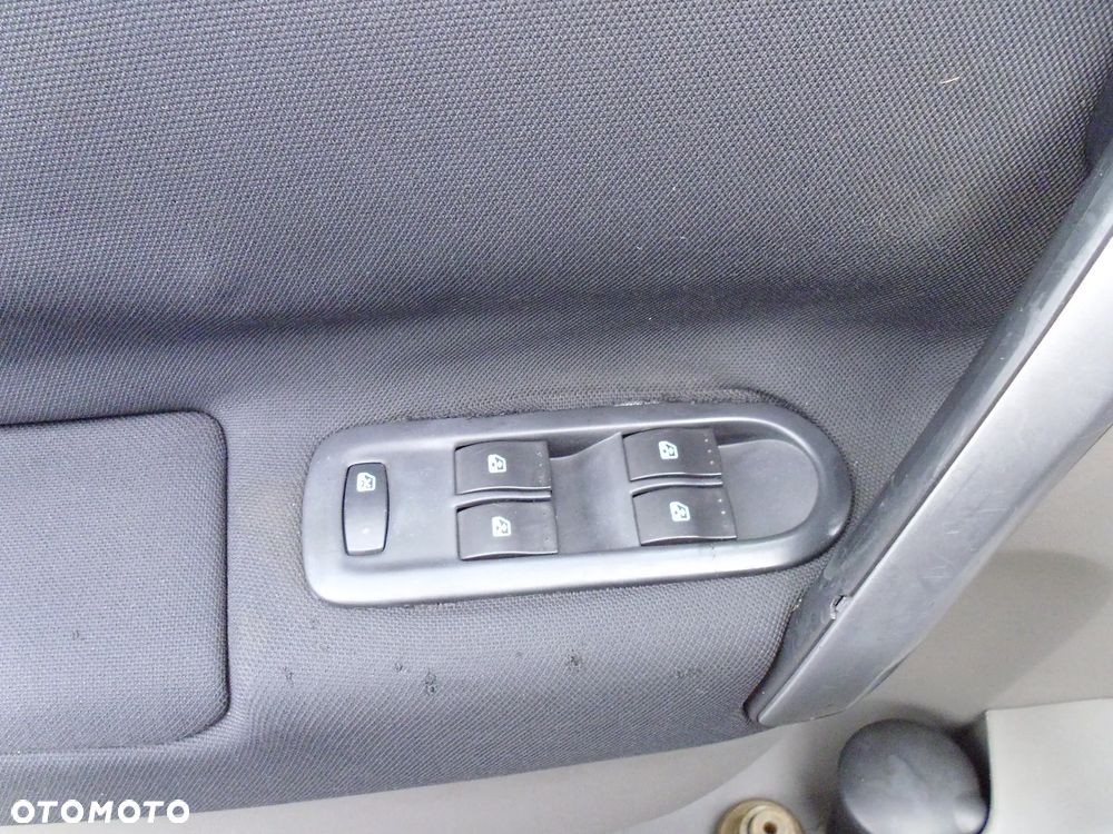 Renault Scenic 2.0 16V Confort Dynamique - 18
