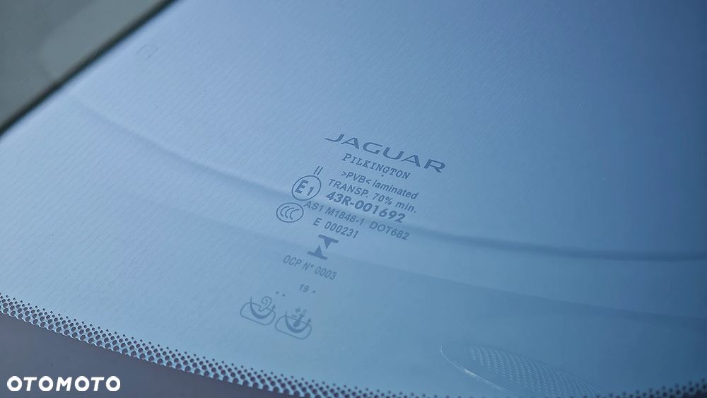 Jaguar F-Pace 2.0 i4P AWD R-Sport - 11