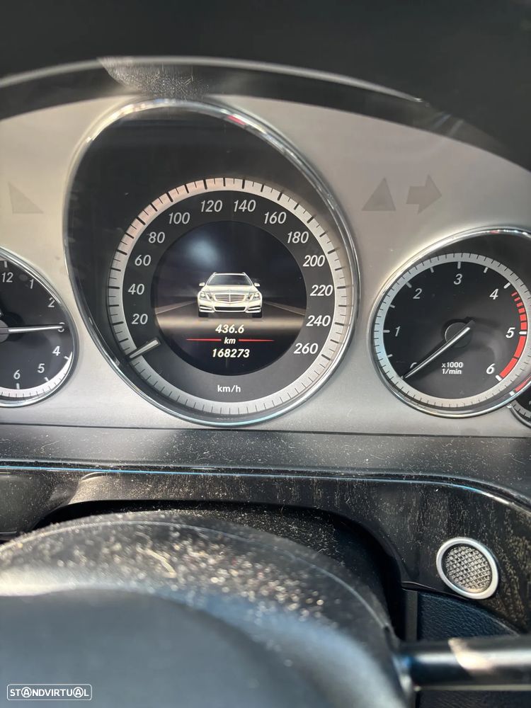 Mercedes-Benz E 300 Bluetec Hybrid Avantgarde - 13