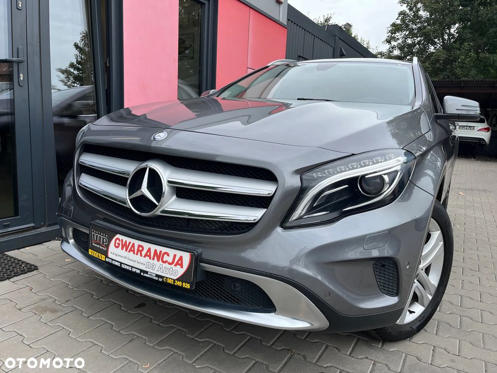 Mercedes-Benz GLA 200 7G-DCT UrbanStyle Edition - 3