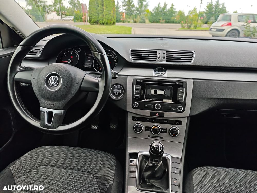 Volkswagen Passat - 8