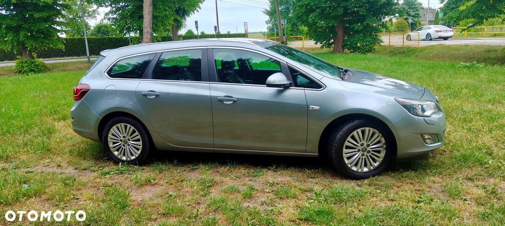 Opel Astra 1.6 Turbo Automatik Innovation - 2