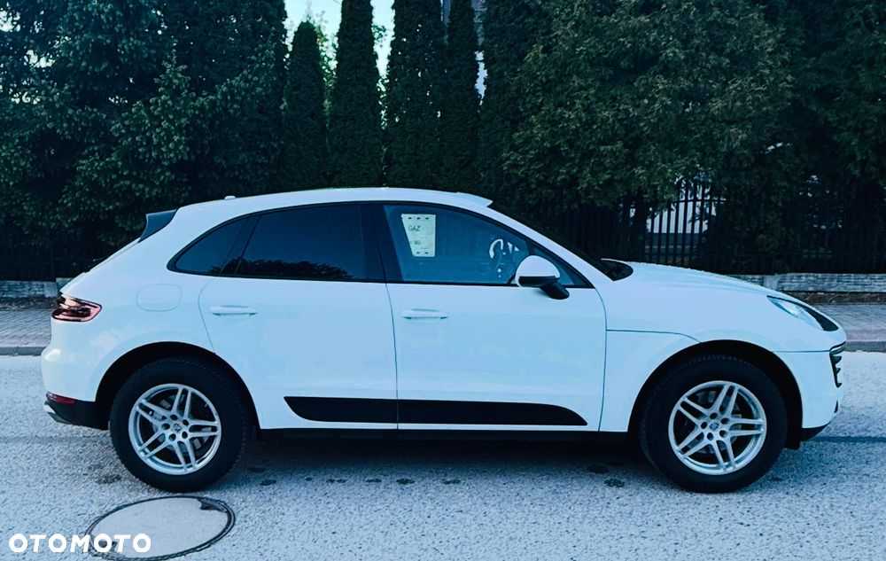 Porsche Macan - 2