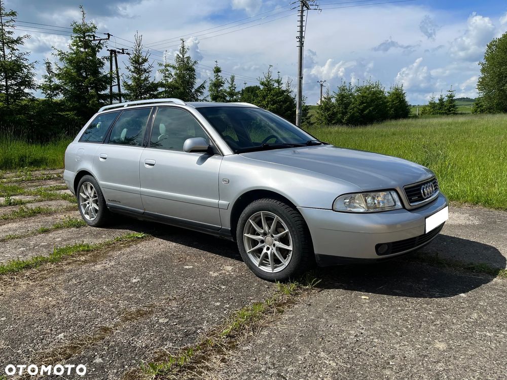 Audi A4 - 1