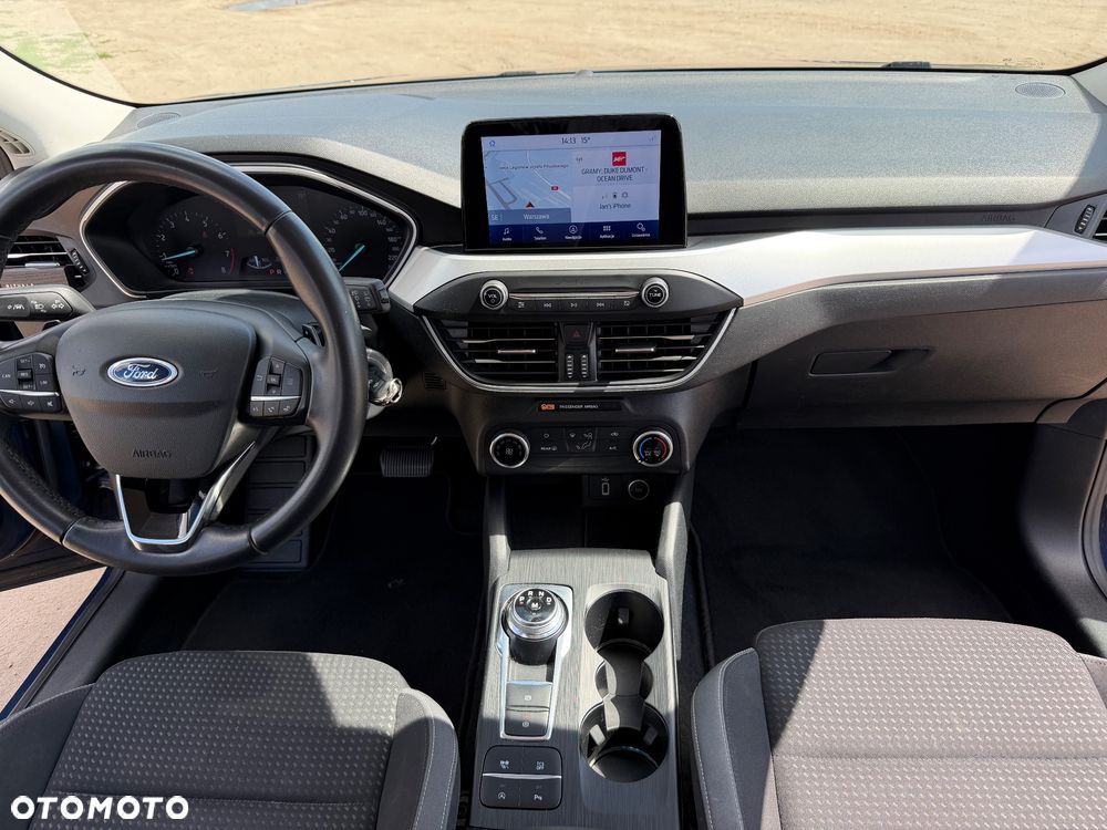 Ford Focus 1.0 EcoBoost Titanium - 10