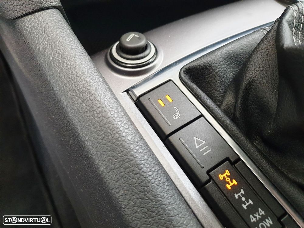 VW Amarok 2.0 TDi CD High.CM 4Motion - 22