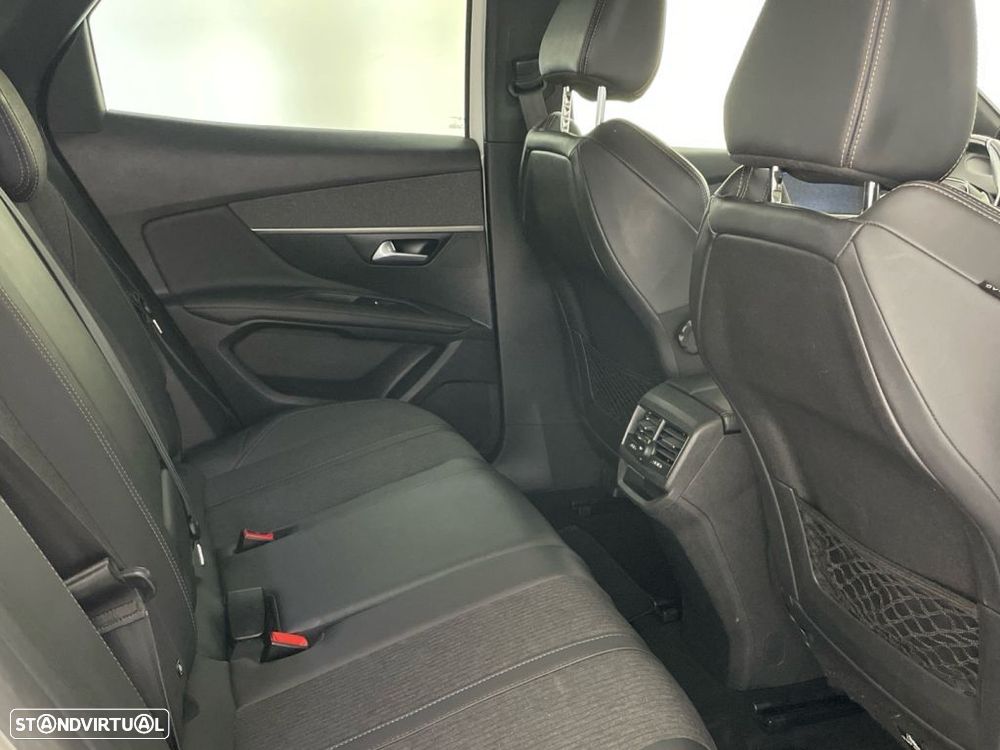 Peugeot 3008 - 26