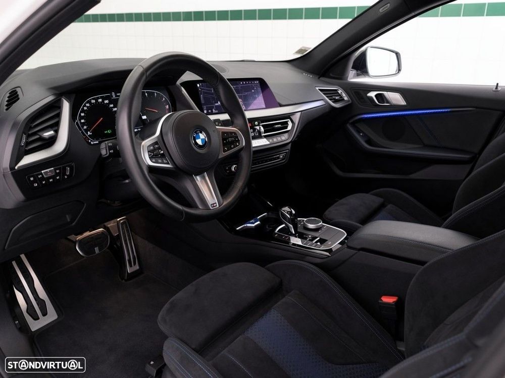 BMW 116 d Pack Desportivo M Auto — fotografia 9