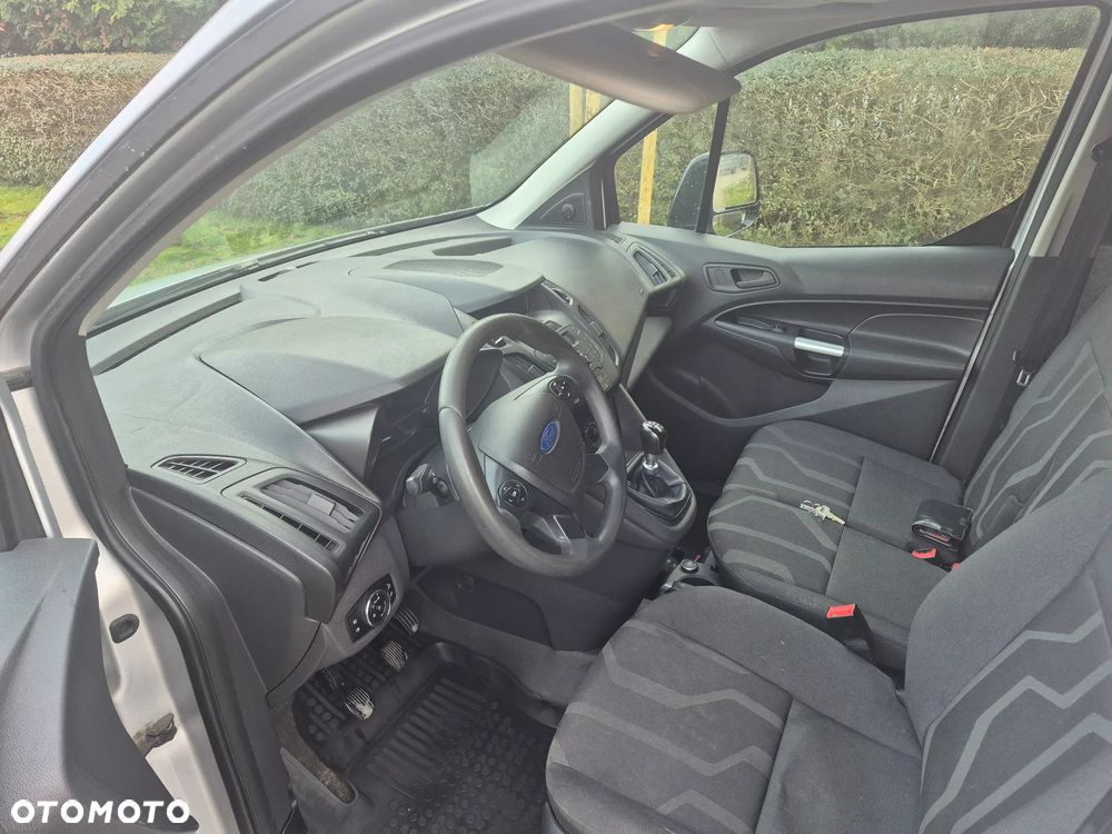 Ford Transit connect - 8