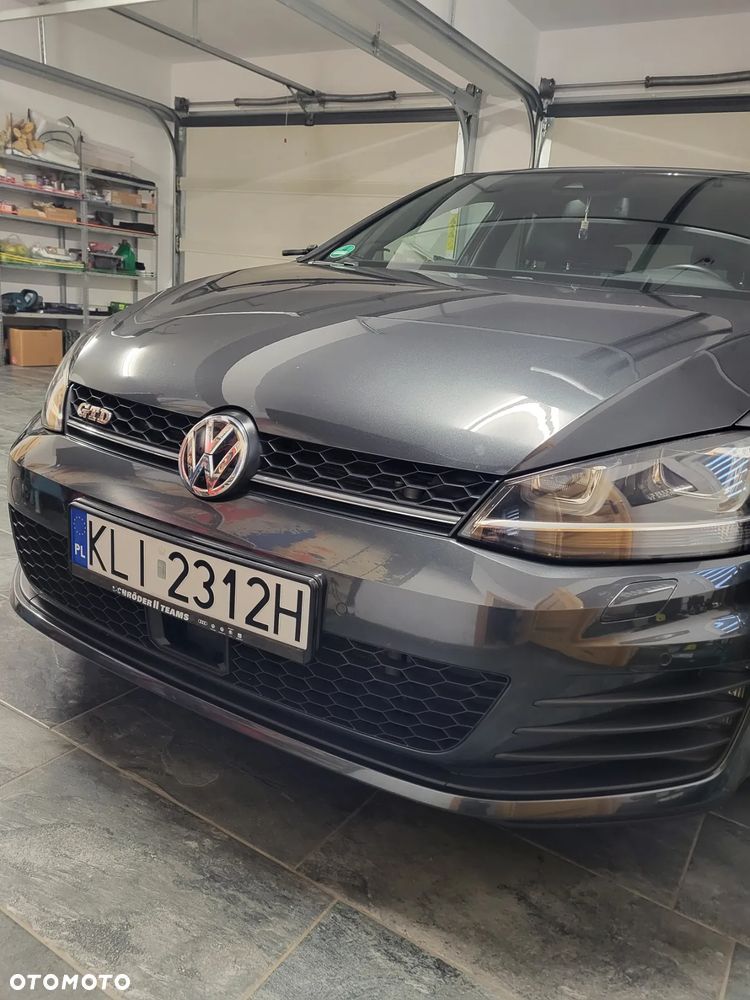 Volkswagen Golf - 14