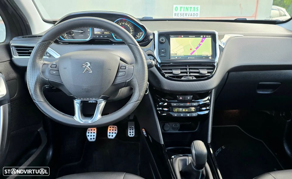 Peugeot 2008 PureTech 110 Stop&Start Crossway - 12