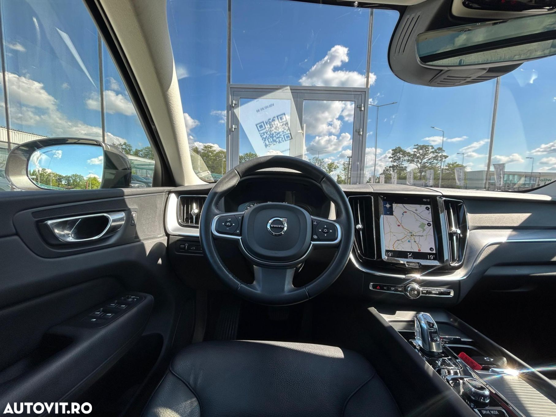 Volvo XC 60 T8 Twin Engine AWD Geartronic Momentum - 11