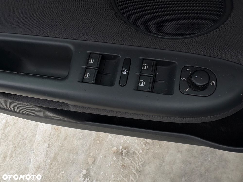 Volkswagen Golf Plus 2.0 TDI Goal - 14