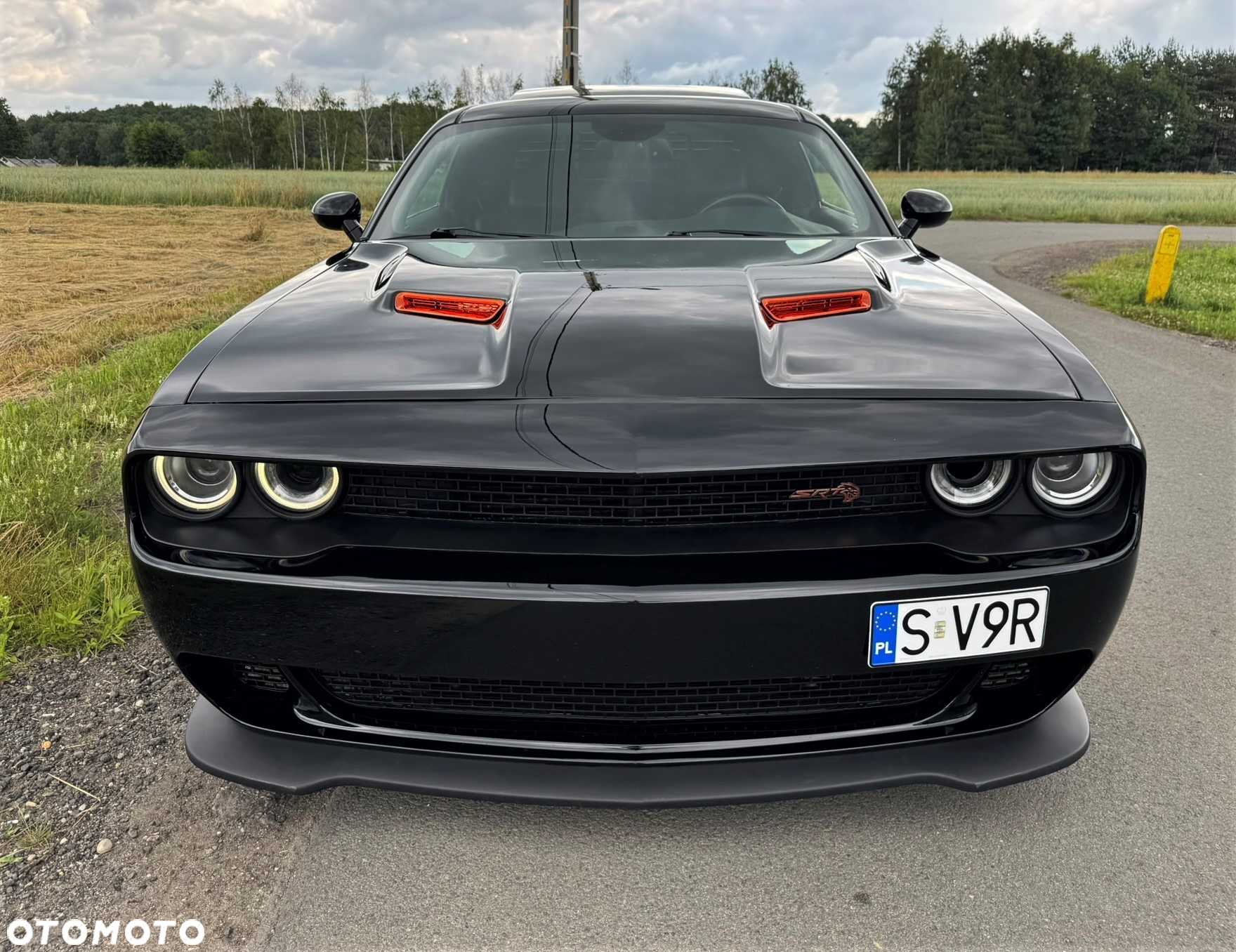 Dodge Challenger - 9