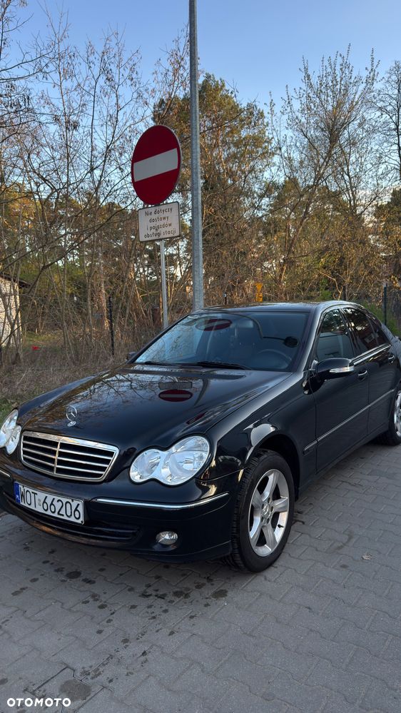 Mercedes-Benz Klasa C 200 T Kompressor Avantgarde - 2