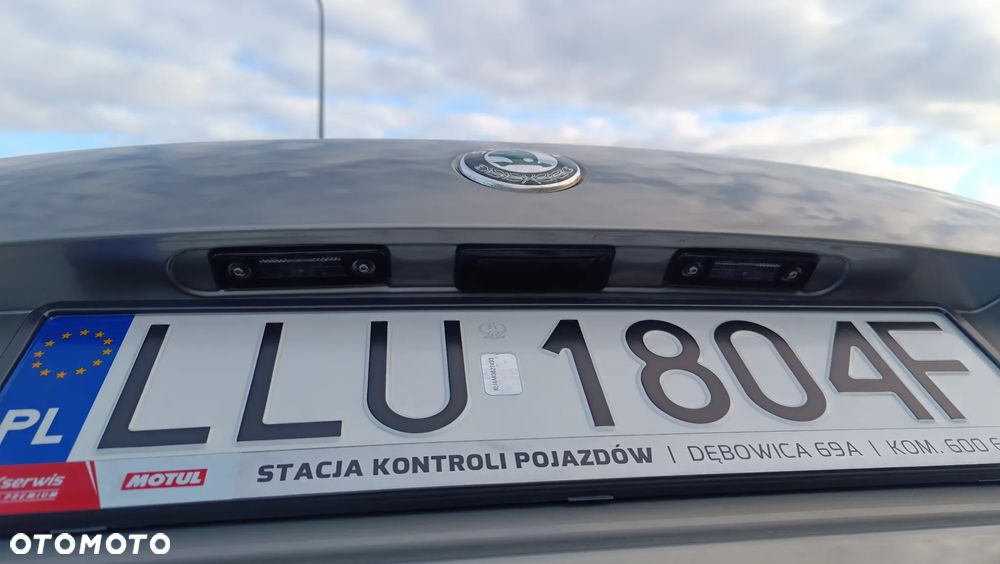 Skoda Octavia 1.6 Ambition - 25