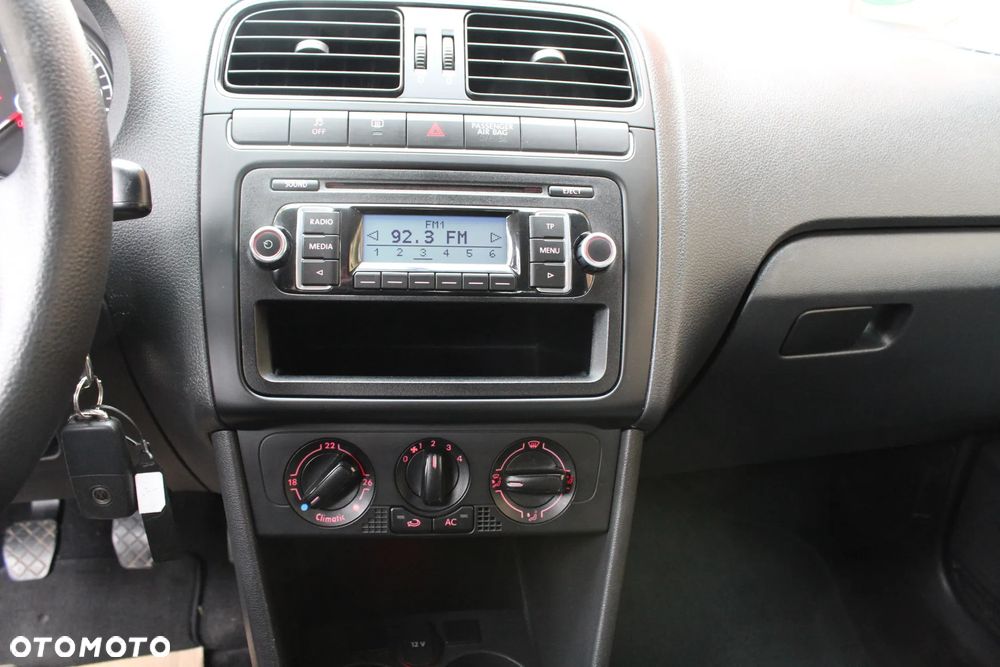 Volkswagen Polo 1.2 Style - 24
