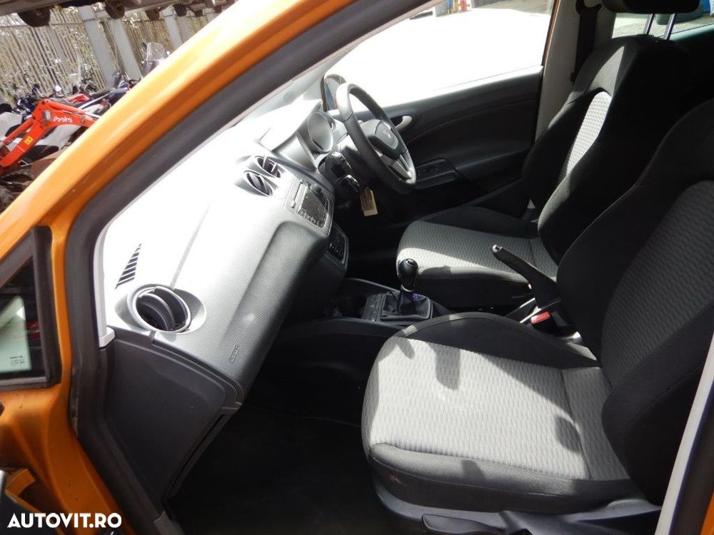 Consola centrala Seat Ibiza 2011 Break 1.2 TSI CBZB - 1