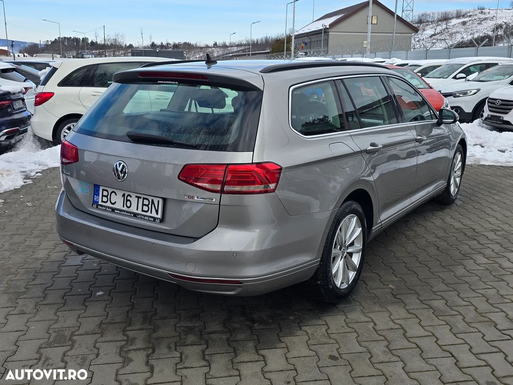 Volkswagen Passat 1.6 TDI (BlueMotion Technology) DSG Comfortline - 4