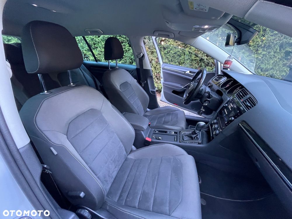 Volkswagen Golf 1.4 TSI BMT Highline DSG - 27