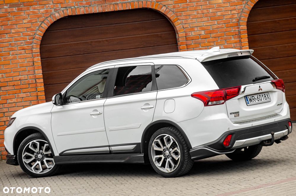 Mitsubishi Outlander 2.2 DID Instyle Navi 4WD - 6