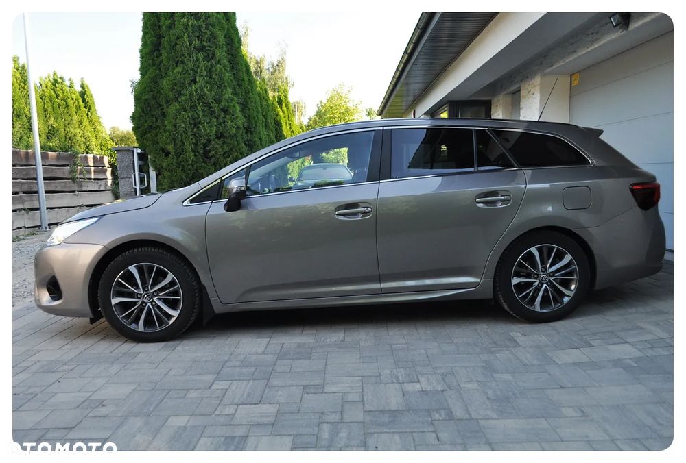 Toyota Avensis Touring Sports 1.8 Multidrive S Business Edition - 15