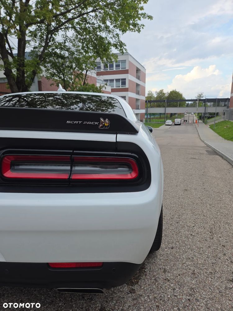 Dodge Challenger 6.4 Scat Pack Widebody - 8