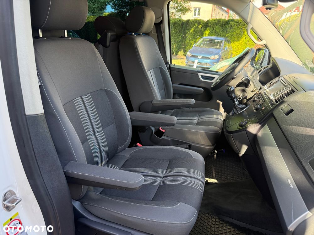 Volkswagen Multivan - 29