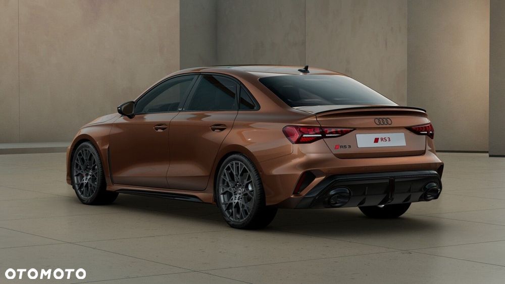 Audi RS3 Limousine - 4