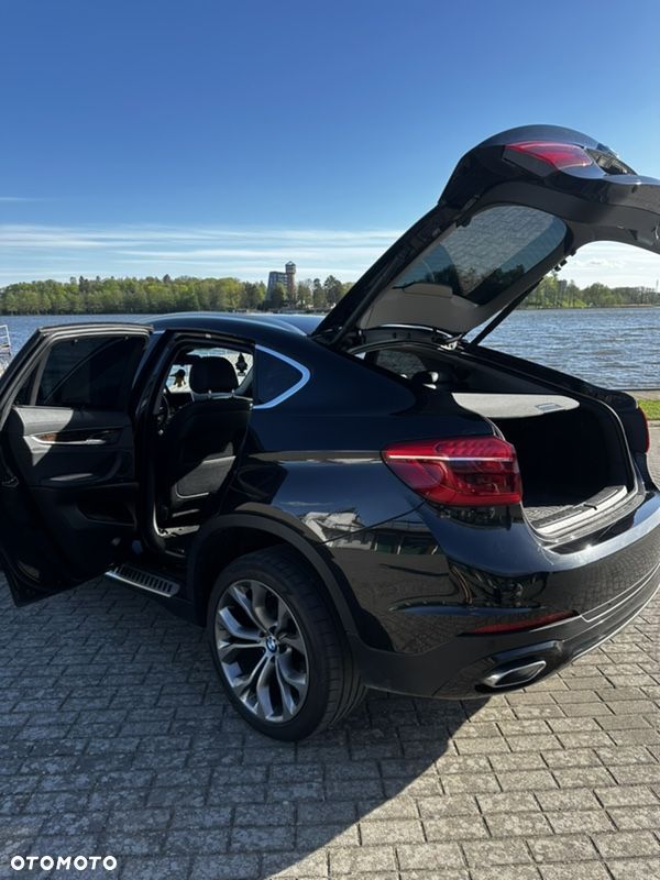 BMW X6 xDrive40d - 17