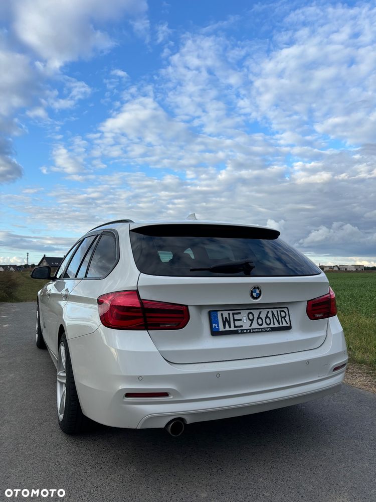 BMW Seria 3 318d Luxury Line - 10