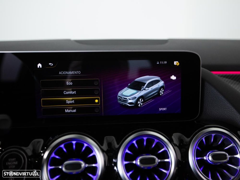 Mercedes-Benz GLA 250 7G-DCT AMG Line - 32