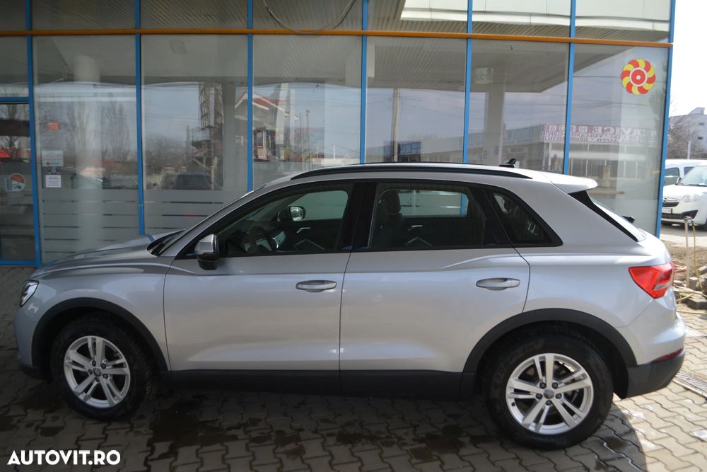 Audi Q3 35 TFSI S tronic - 6