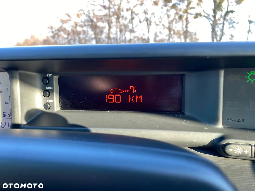 Citroën C3 Picasso 1.6 HDi Exclusive - 26