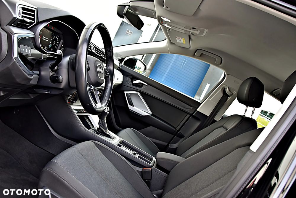 Audi Q3 35 TFSI S tronic - 12