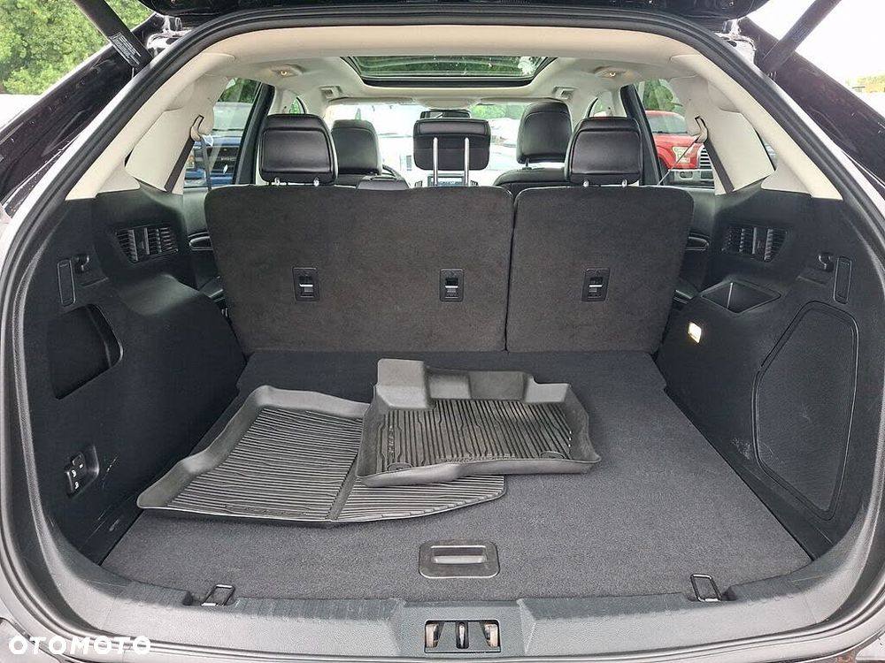 Ford Edge - 10