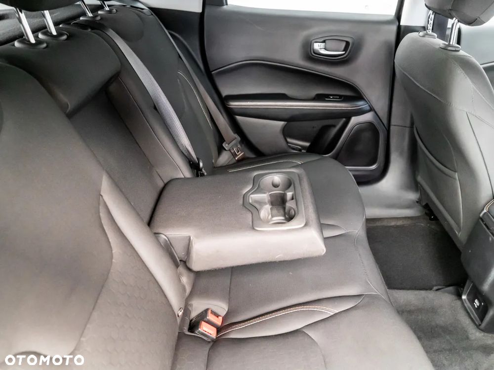 Jeep Compass 1.4 TMair Sport FWD S&S - 25