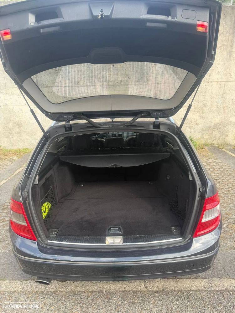 Mercedes-Benz C 220 CDi Avantgarde Aut. - 12