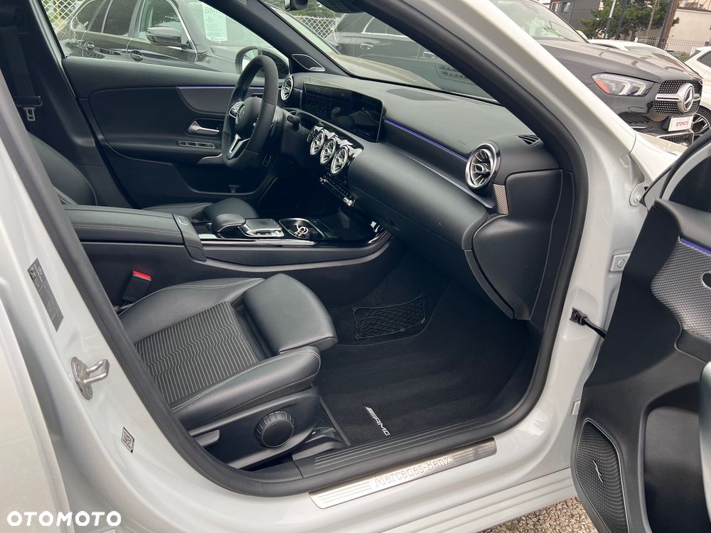 Mercedes-Benz Klasa A 250 E AMG Line 8G-DCT - 9