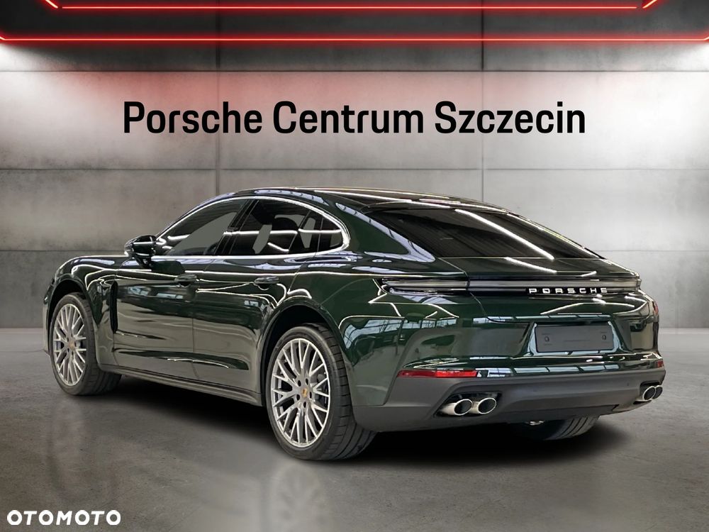 Porsche Panamera 4 - 3