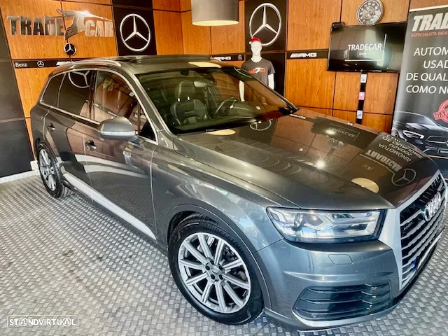 Audi Q7 3.0 TDI quattro S-line Tiptronic 7L - 32