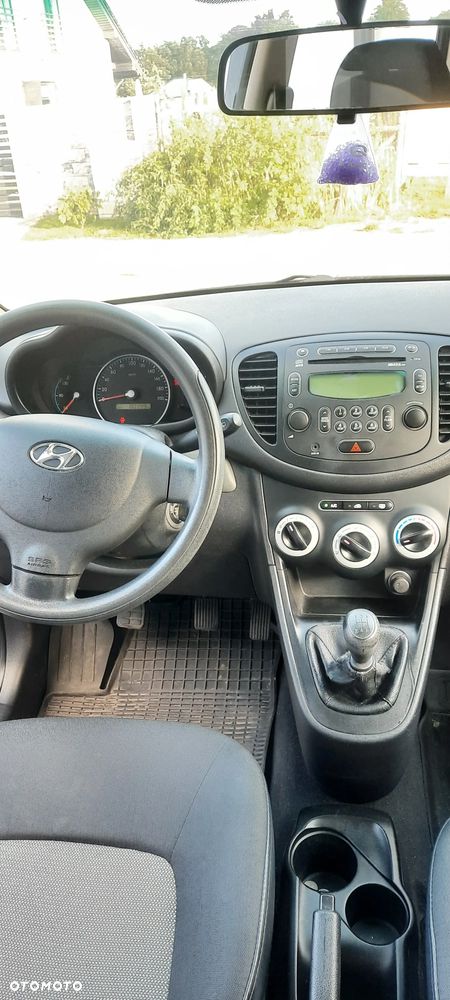 Hyundai i10 - 10