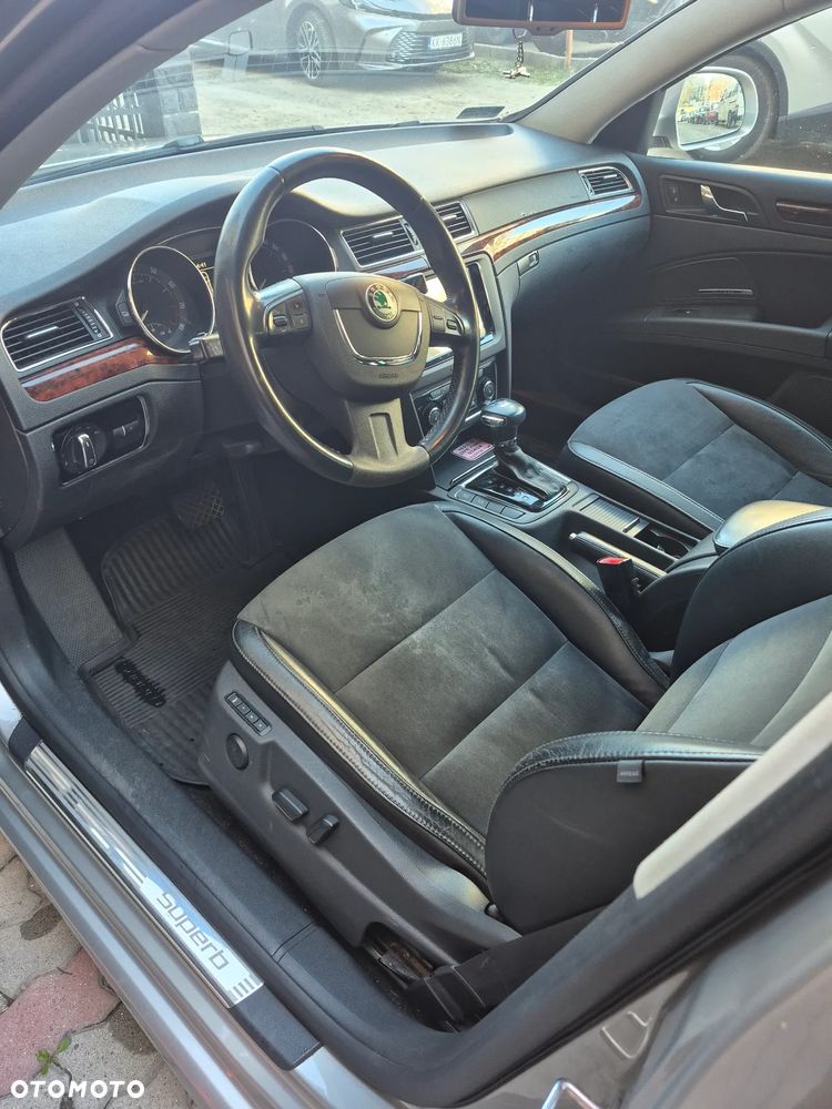 Skoda Superb 3.6 FSI 4x4 Platinum DSG - 8