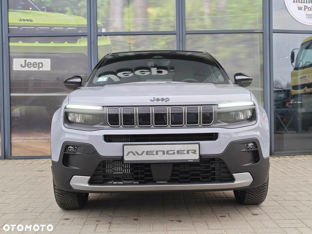 Jeep Avenger 1.2 T3 mHEV Black Edition FWD eDCT6 - 13