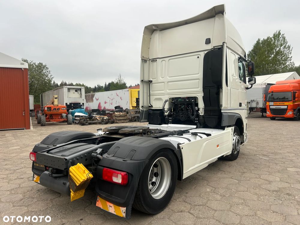 DAF XF 480 / KAMERA BOCZNA / KLIMA POSTOJOWA / FULL SPOJLERY / TYLKO 669 TYS. KM PRZEBIEGU / PRZYSTAWKA PTO / NAJWYŻSZA KABINA SUPER SPACE CAB / 11.2017 ROK !! - 4