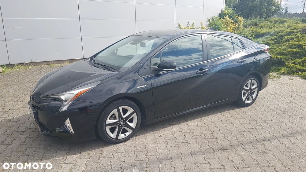 Toyota Prius Hybrid Executive - 14