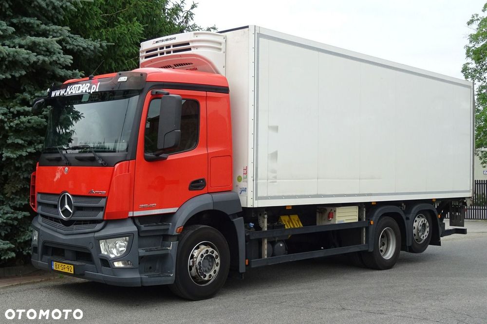 Mercedes-Benz Antos 2540 Sypialna euro 6 chłodni 3 osie podnoszona i skrętna - 21