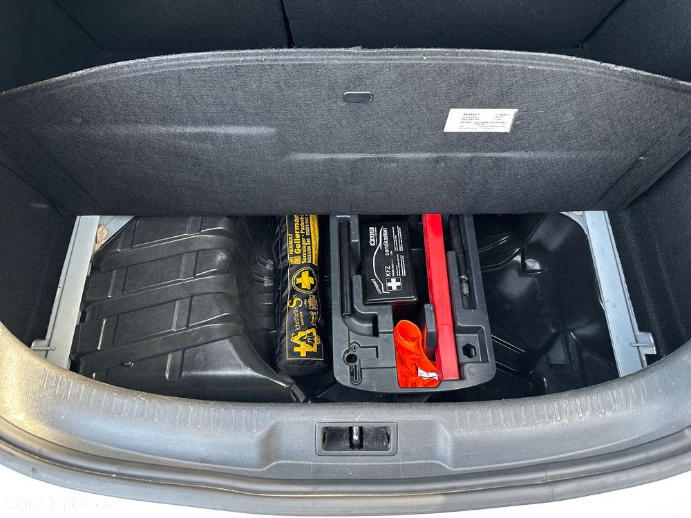 Renault Megane ENERGY TCe 130 Start & Stop Bose Edition - 11