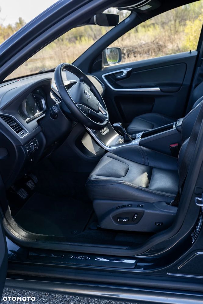 Volvo XC 60 D4 Summum - 11